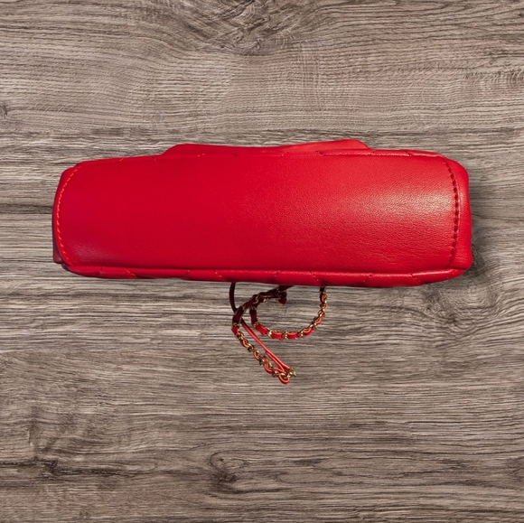 Badgley Mischka Red Quilted Clutch with Gold Chain - Picture 7 of 7